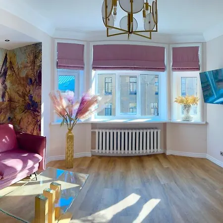 The Pearl Of The Historical Center 55m 1 To 5 Pers Self Check In Apartment Riga